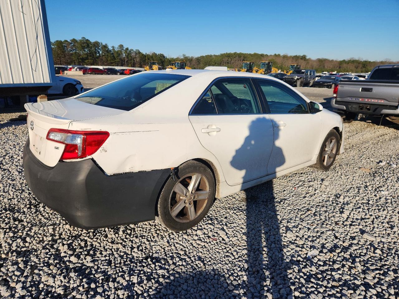 2012 TOYOTA CAMRY SE photo 5