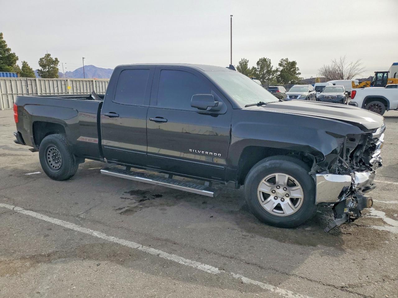 2017 CHEVROLET SILVERADO C1500 LT photo 10