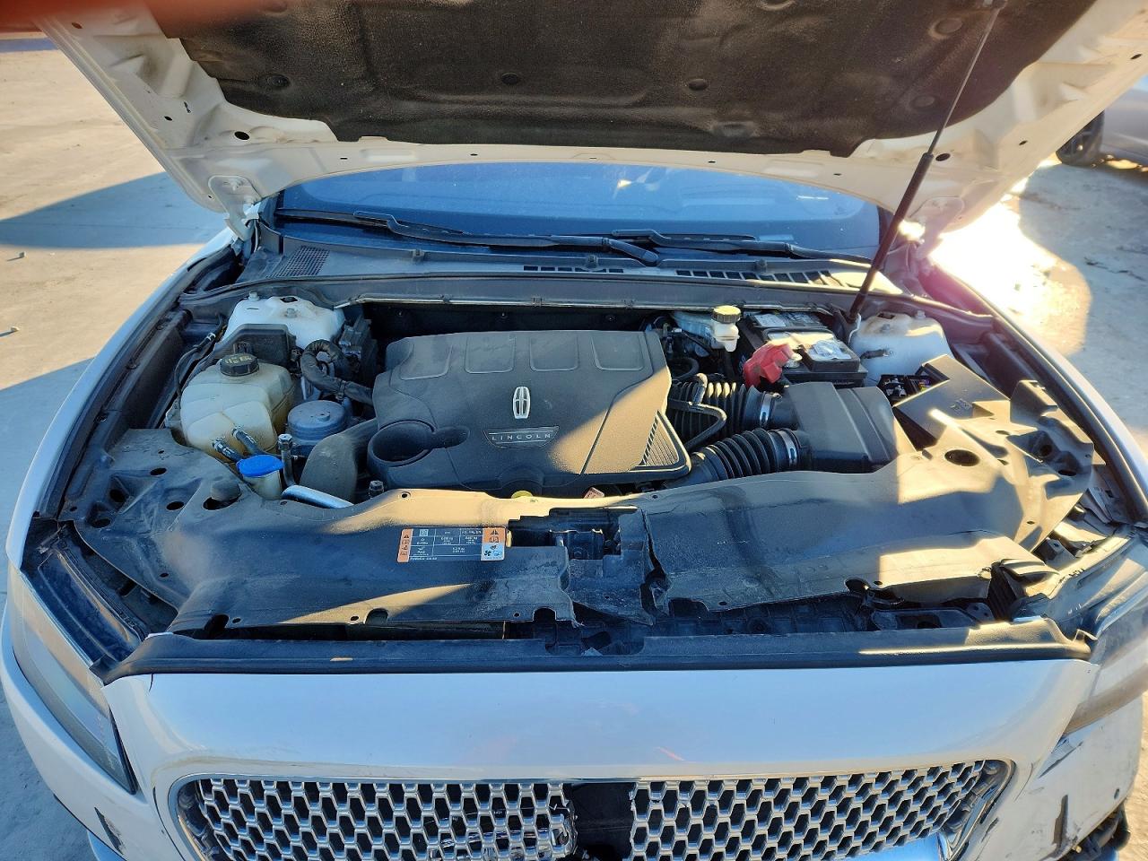 2019 LINCOLN CONTINENTAL RESERVE photo 21