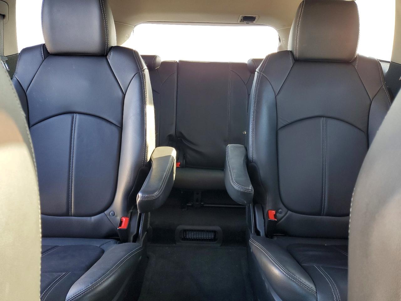 2014 CHEVROLET TRAVERSE LT photo 19