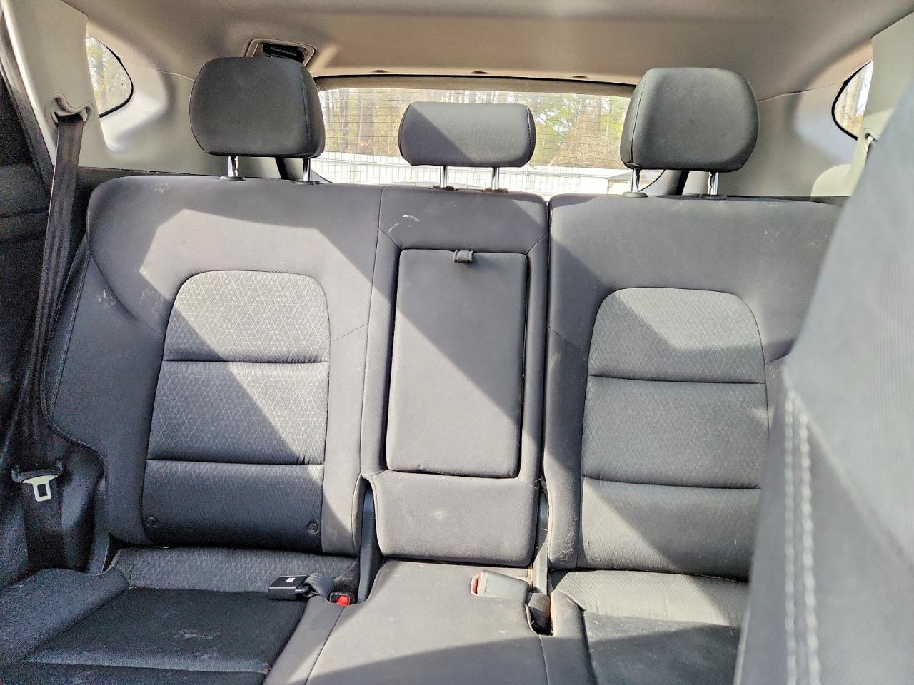 2018 HYUNDAI TUCSON VALUE photo 19