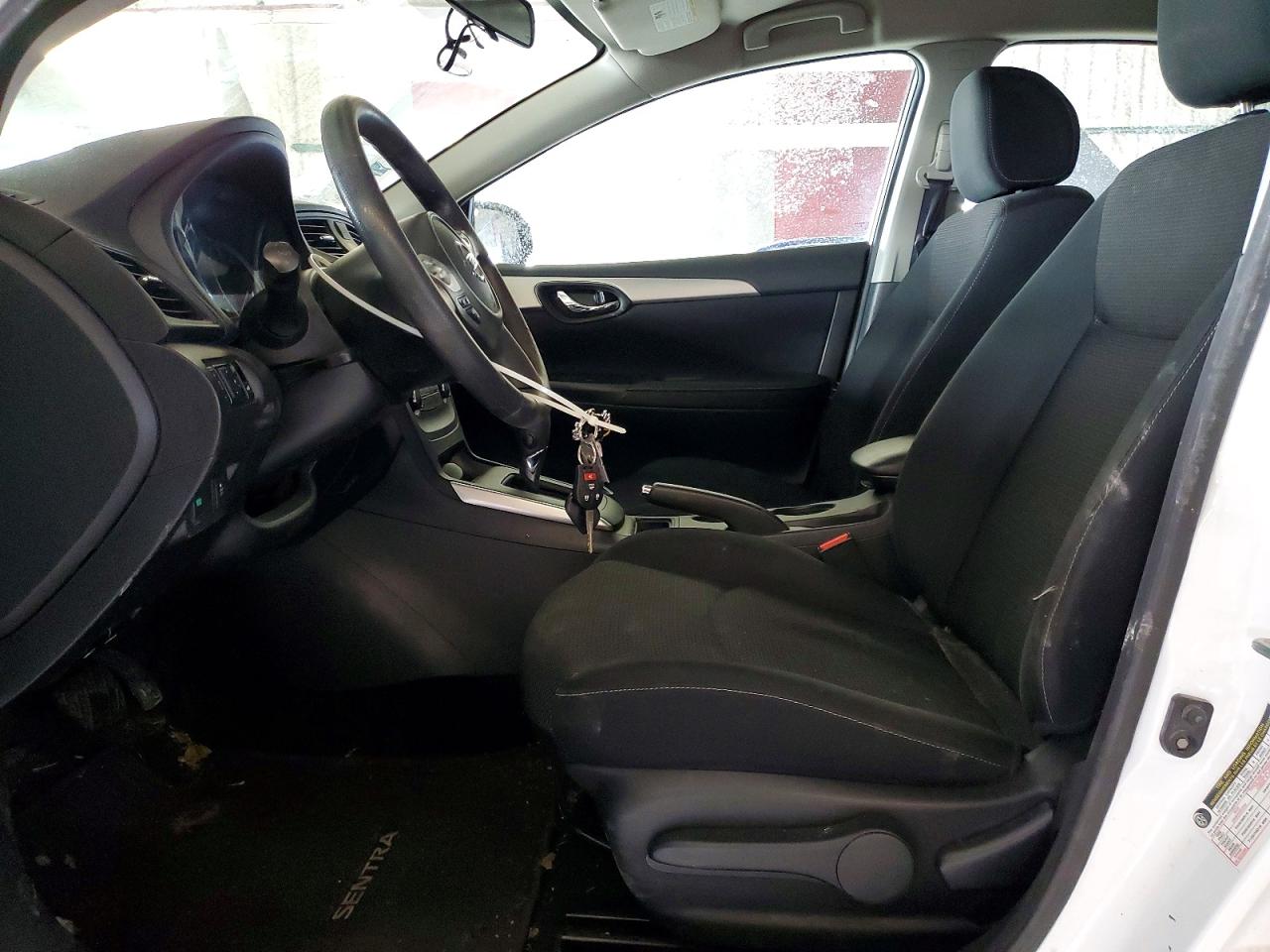 2019 NISSAN SENTRA S photo 13