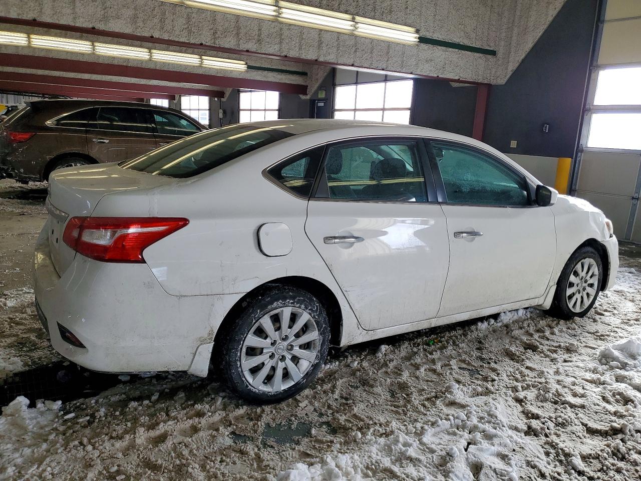 2019 NISSAN SENTRA S photo 5
