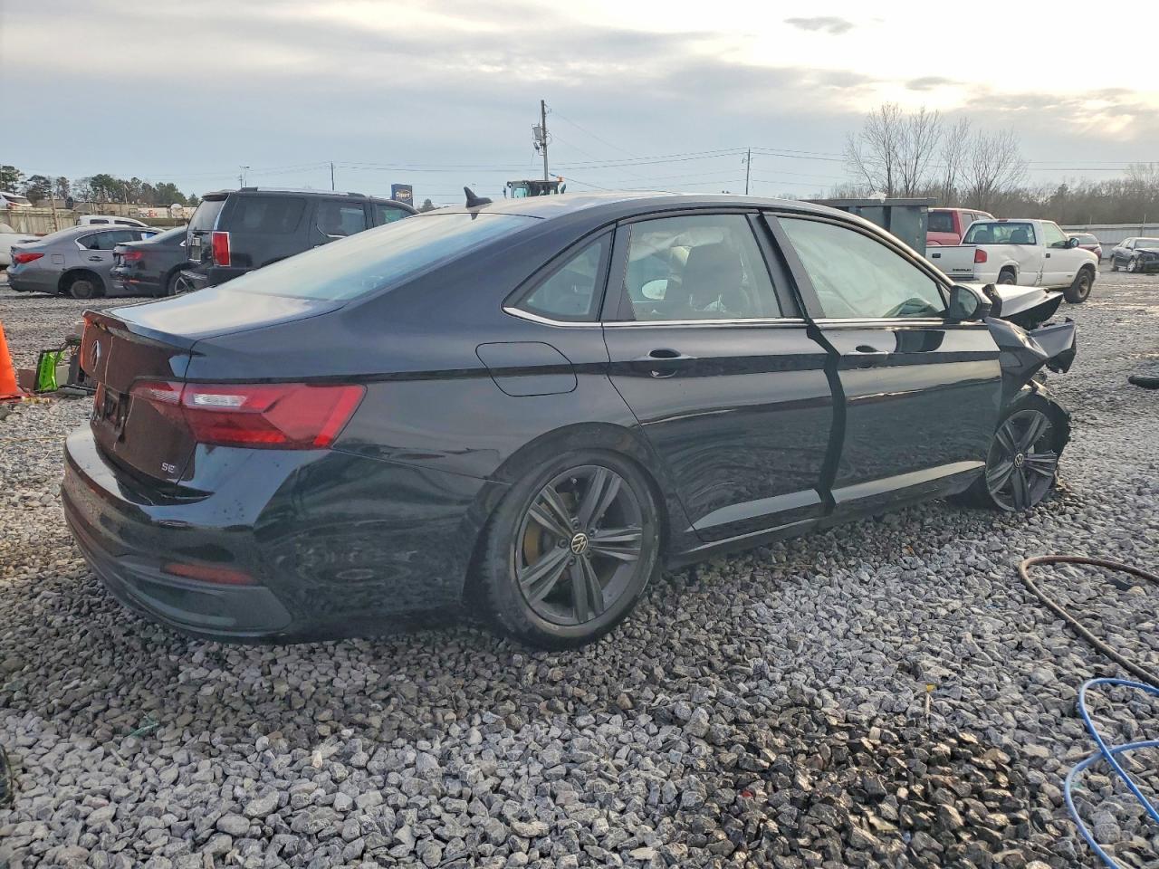 2023 VOLKSWAGEN JETTA SE photo 5