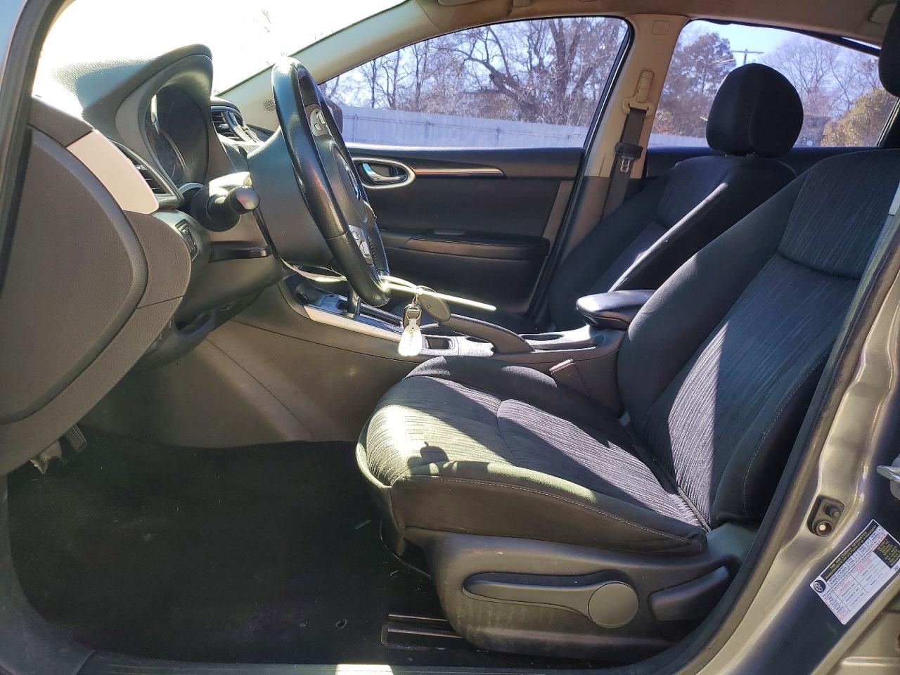 2019 NISSAN SENTRA SV photo 13