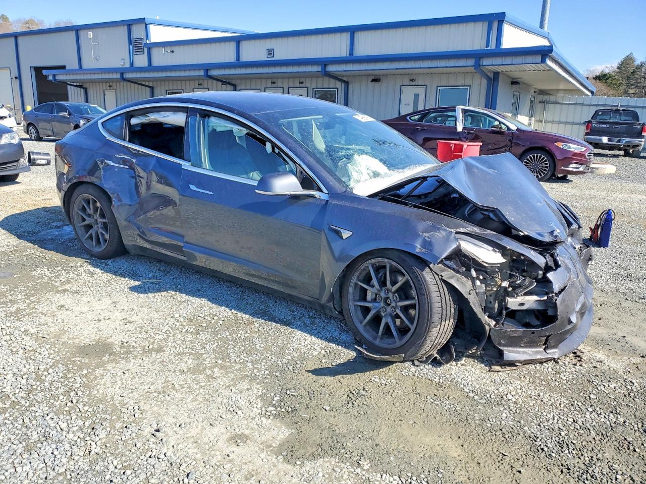 2018 TESLA MODEL 3 photo 4