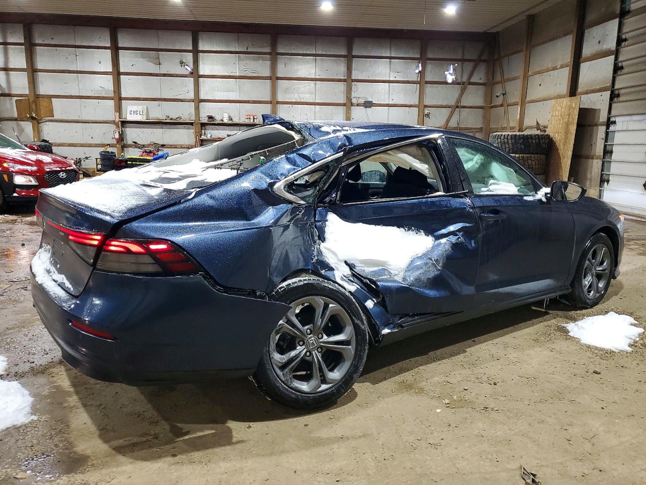 2024 HONDA ACCORD EX photo 5