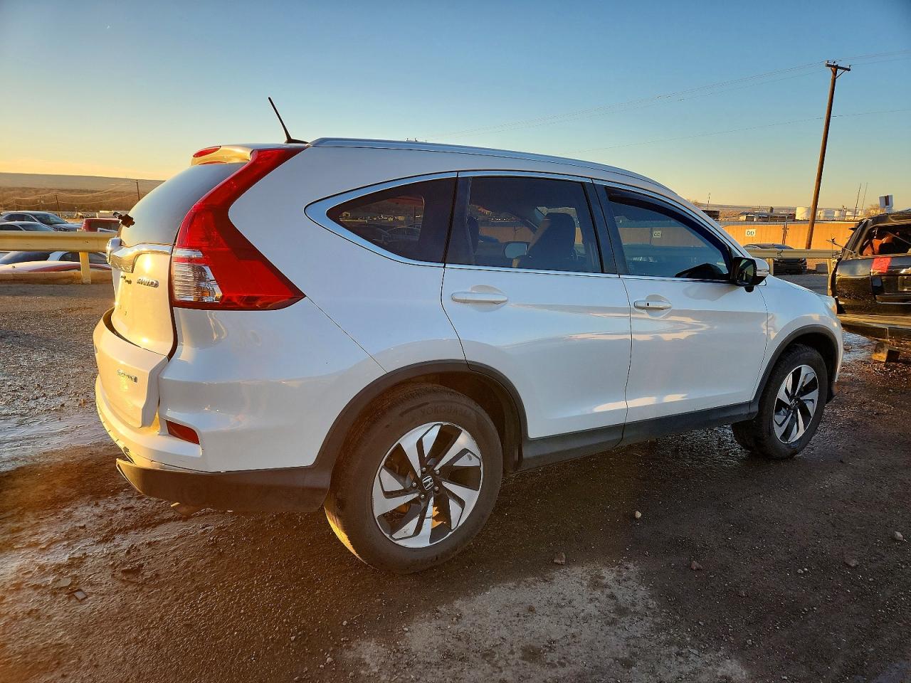 2016 HONDA CR-V TOURING photo 3