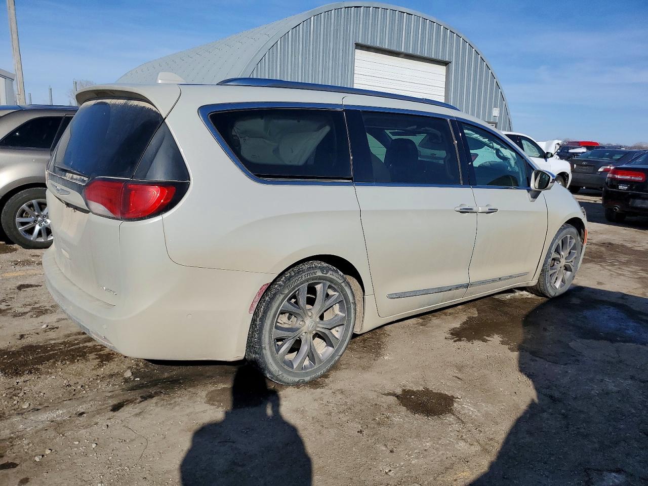 2019 CHRYSLER PACIFICA LIMITED photo 7