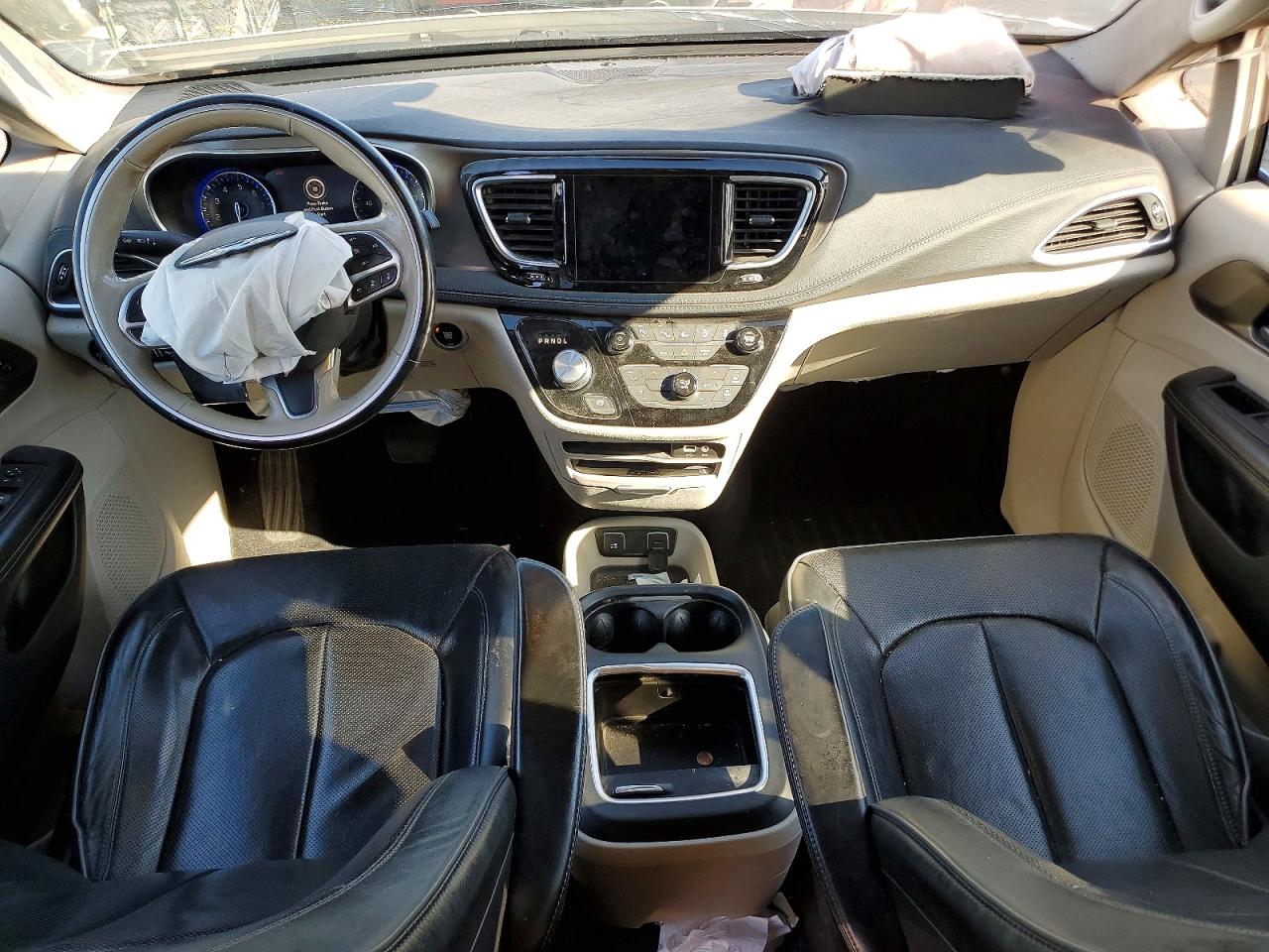 2019 CHRYSLER PACIFICA LIMITED photo 22