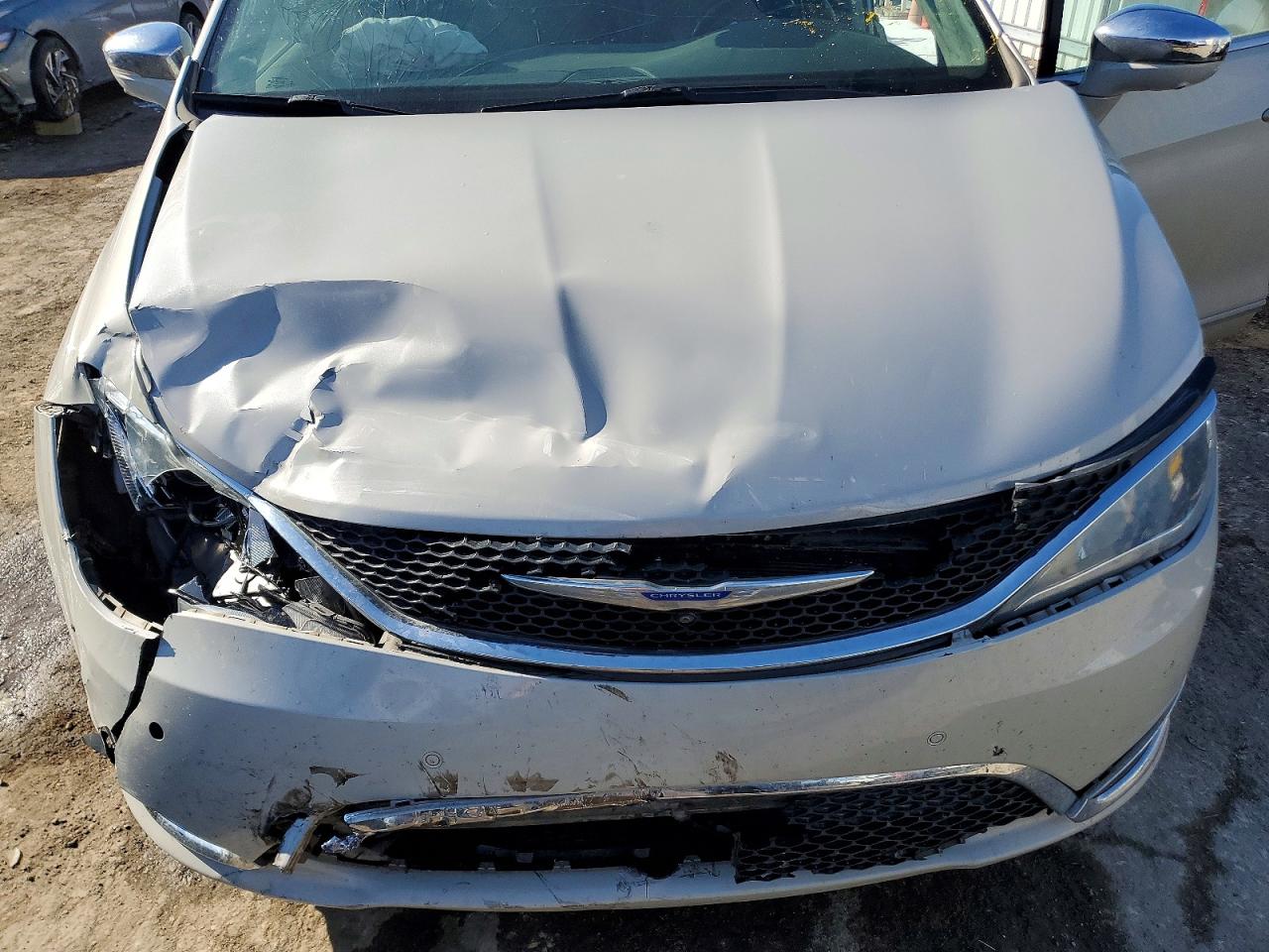 2019 CHRYSLER PACIFICA LIMITED photo 31
