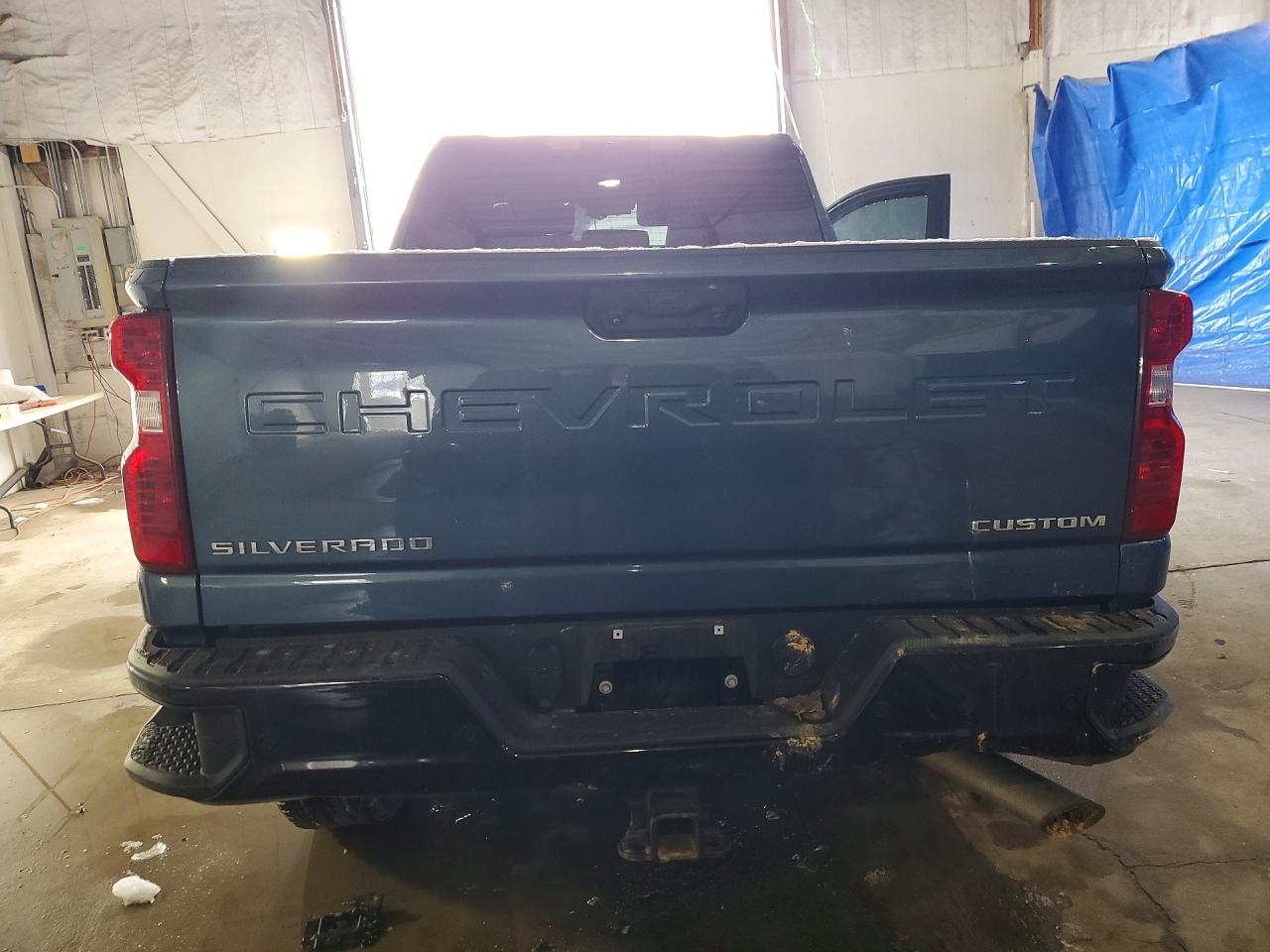 2024 CHEVROLET SILVERADO K2500 CUSTOM photo 11