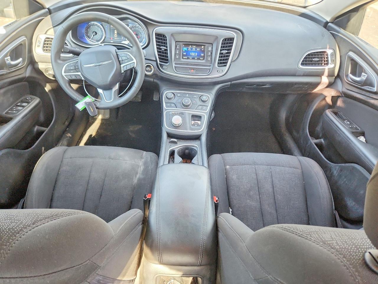 2016 CHRYSLER 200 LIMITED photo 8