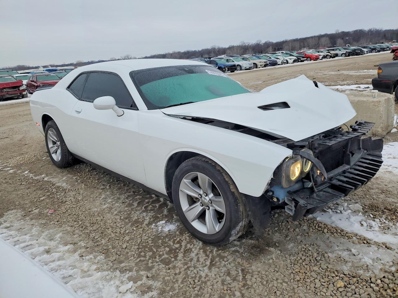 2023 DODGE CHALLENGER SXT photo 4
