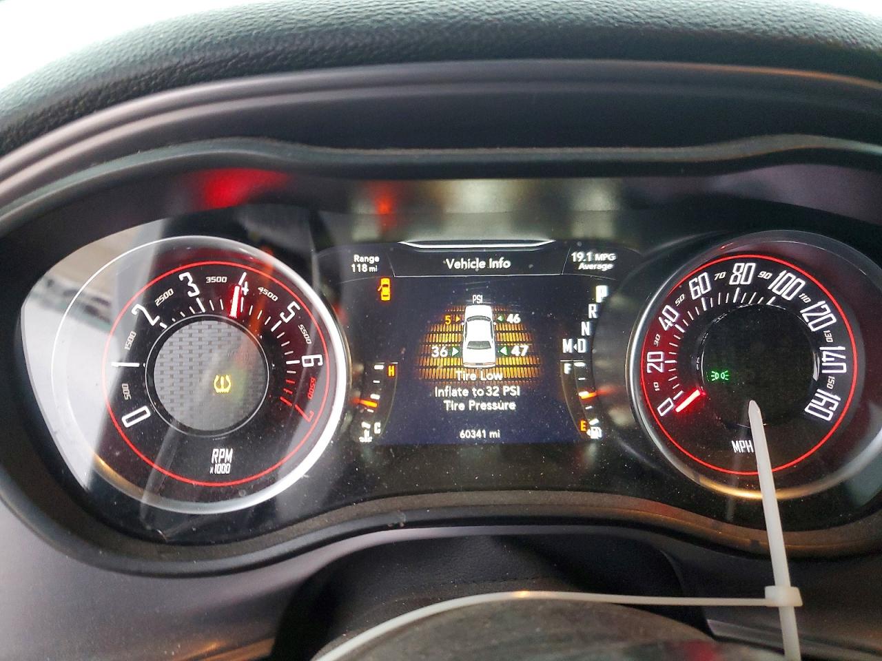 2023 DODGE CHALLENGER SXT photo 9