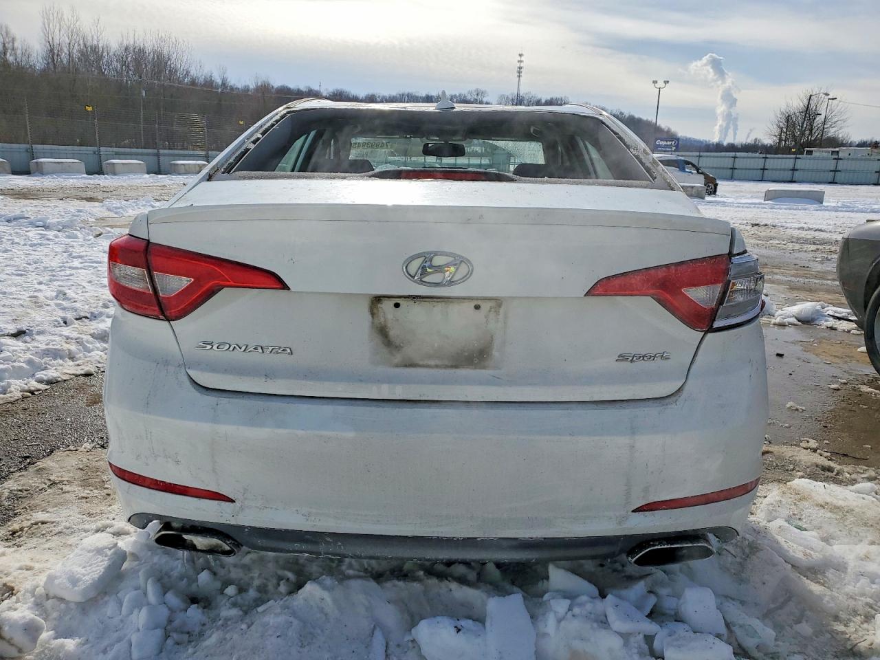 2015 HYUNDAI SONATA SPORT photo 11