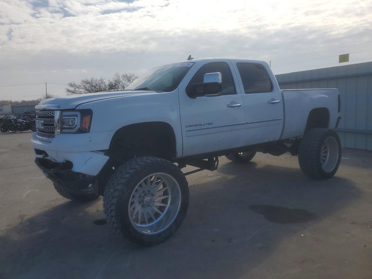 2014 GMC SIERRA
