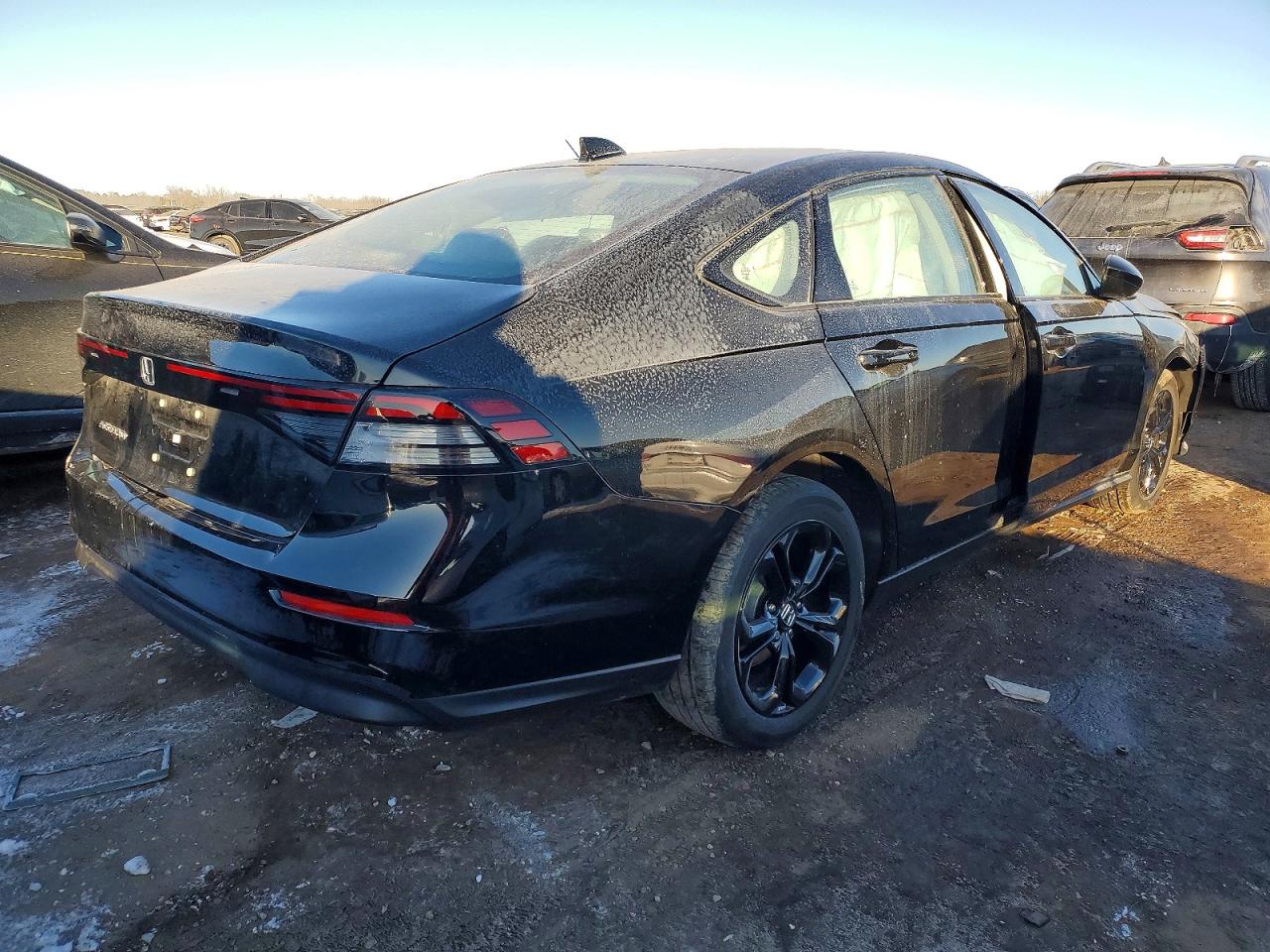 2025 HONDA ACCORD SE photo 5