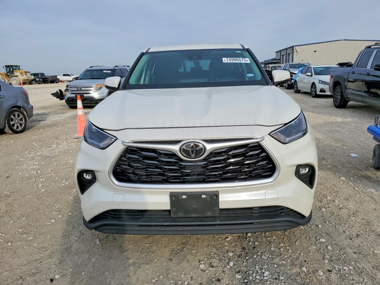 2021 TOYOTA HIGHLANDER L photo 9
