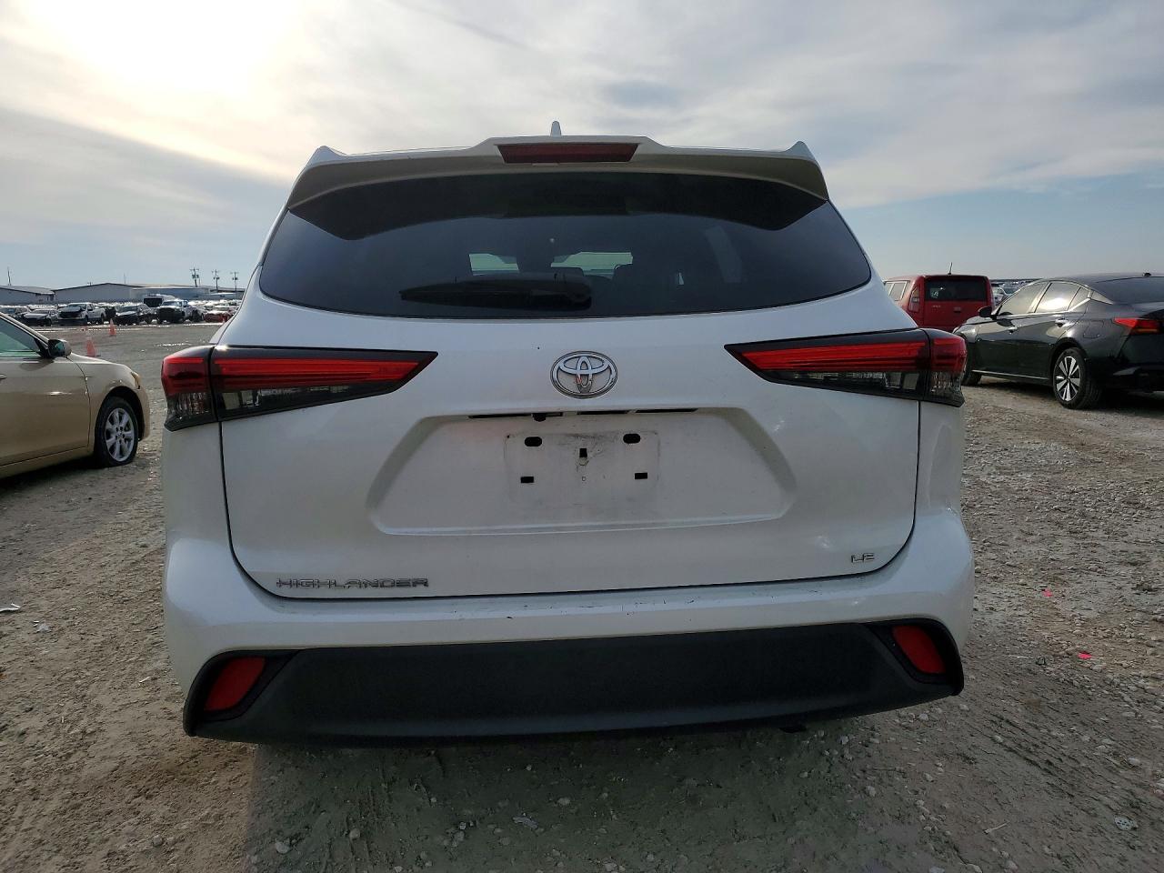 2021 TOYOTA HIGHLANDER L photo 11