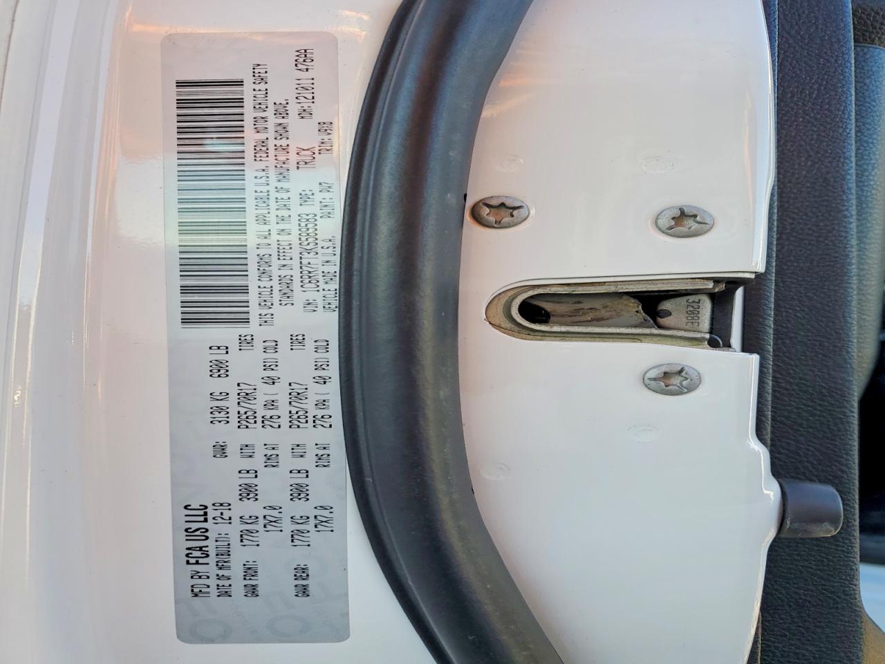 2019 RAM 1500 CLASSIC TRADESMAN photo 13