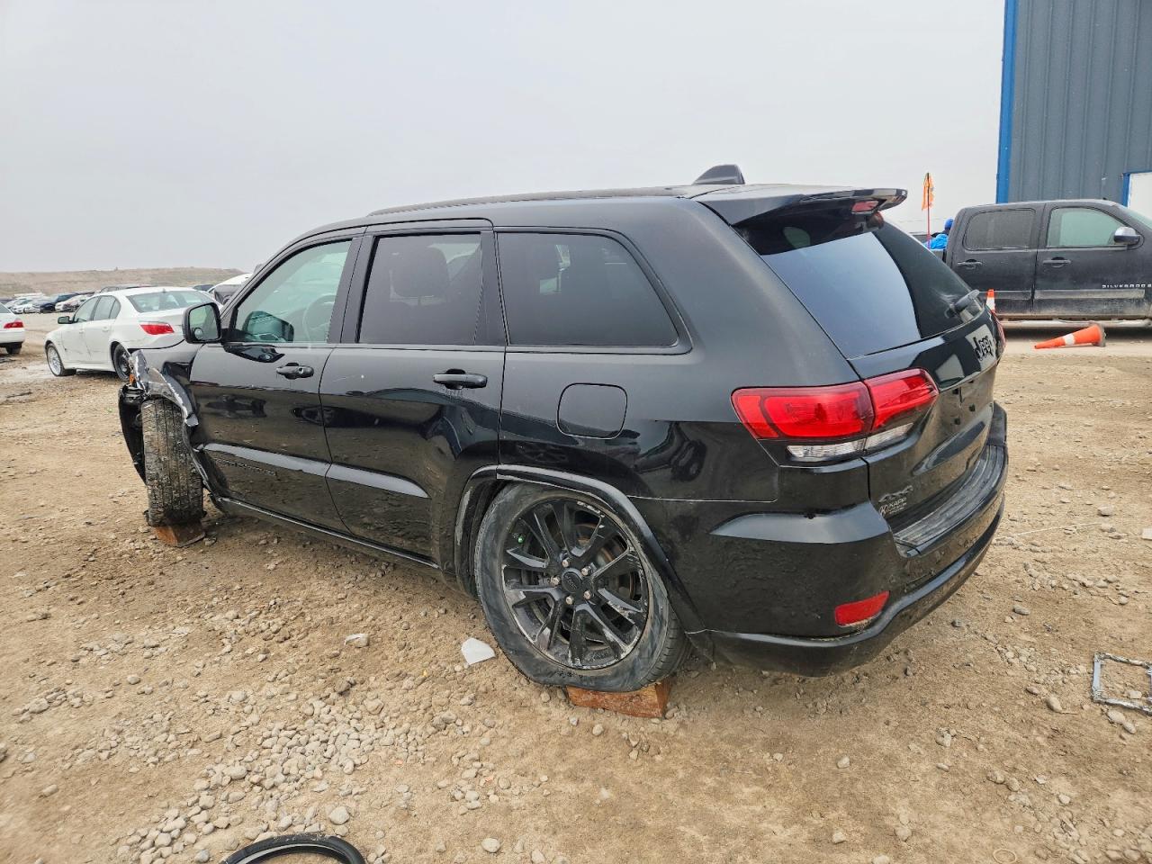 2018 JEEP GRAND CHEROKEE LAREDO photo 3