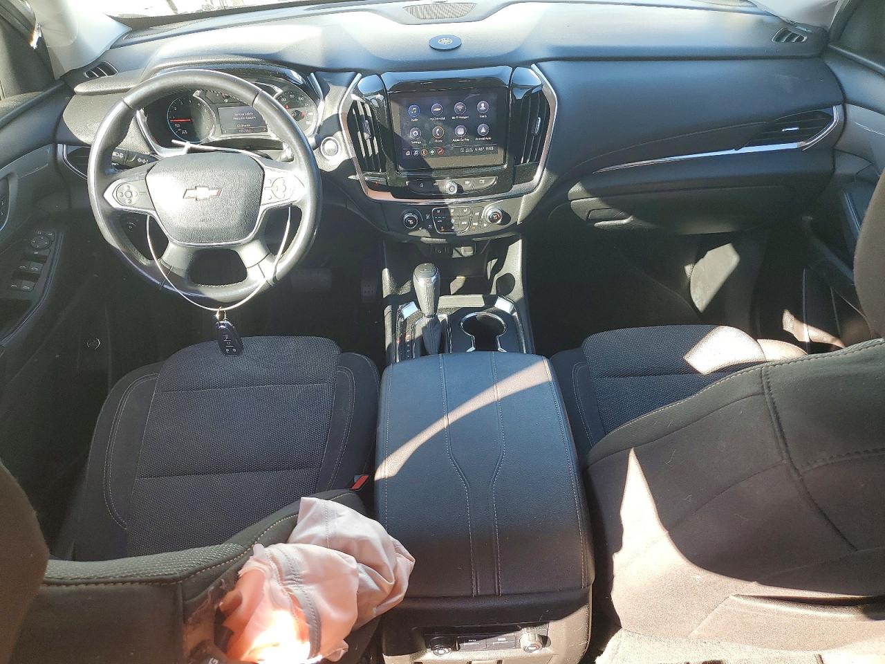 2020 CHEVROLET TRAVERSE LT photo 8