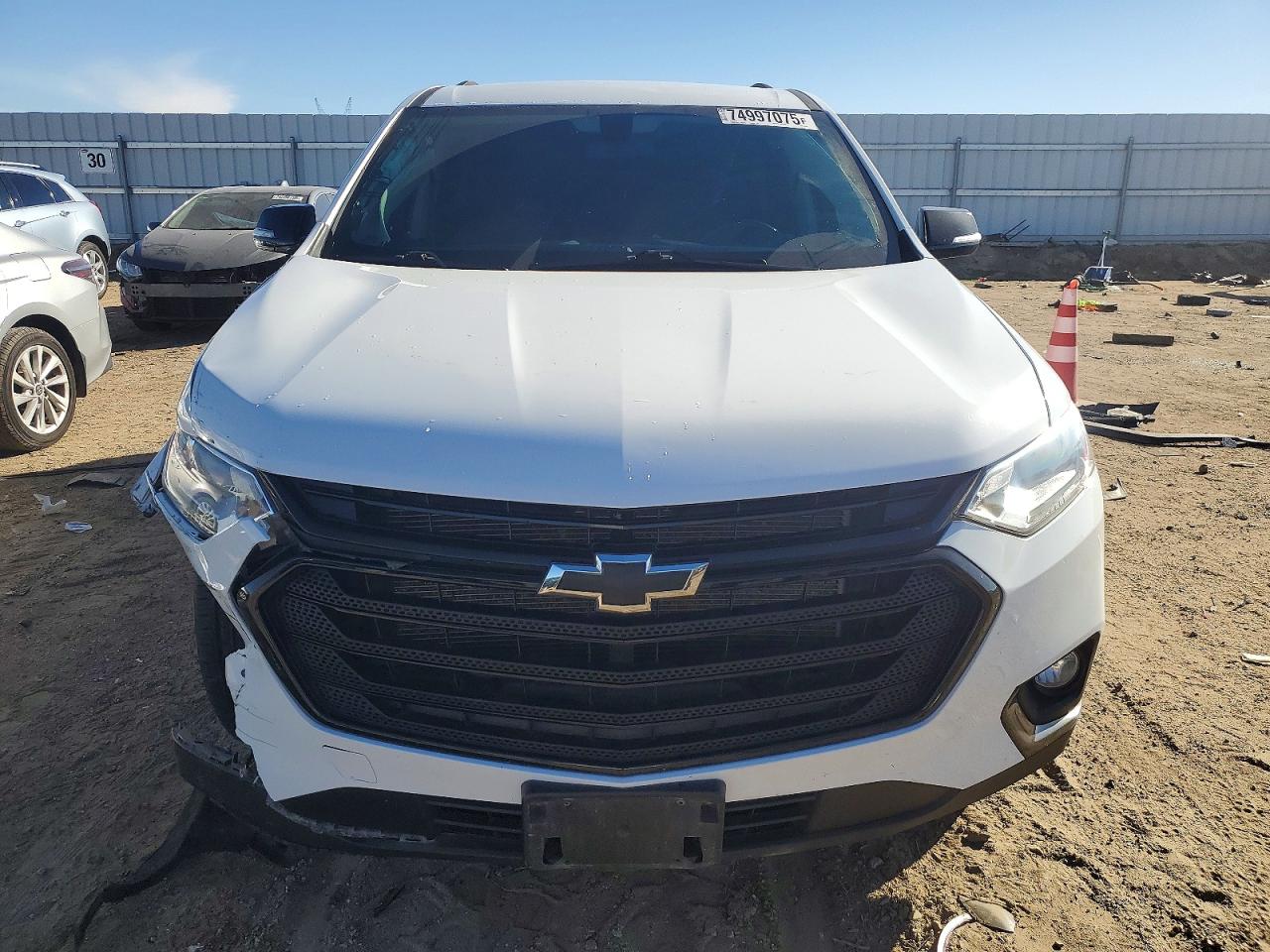 2020 CHEVROLET TRAVERSE LT photo 5
