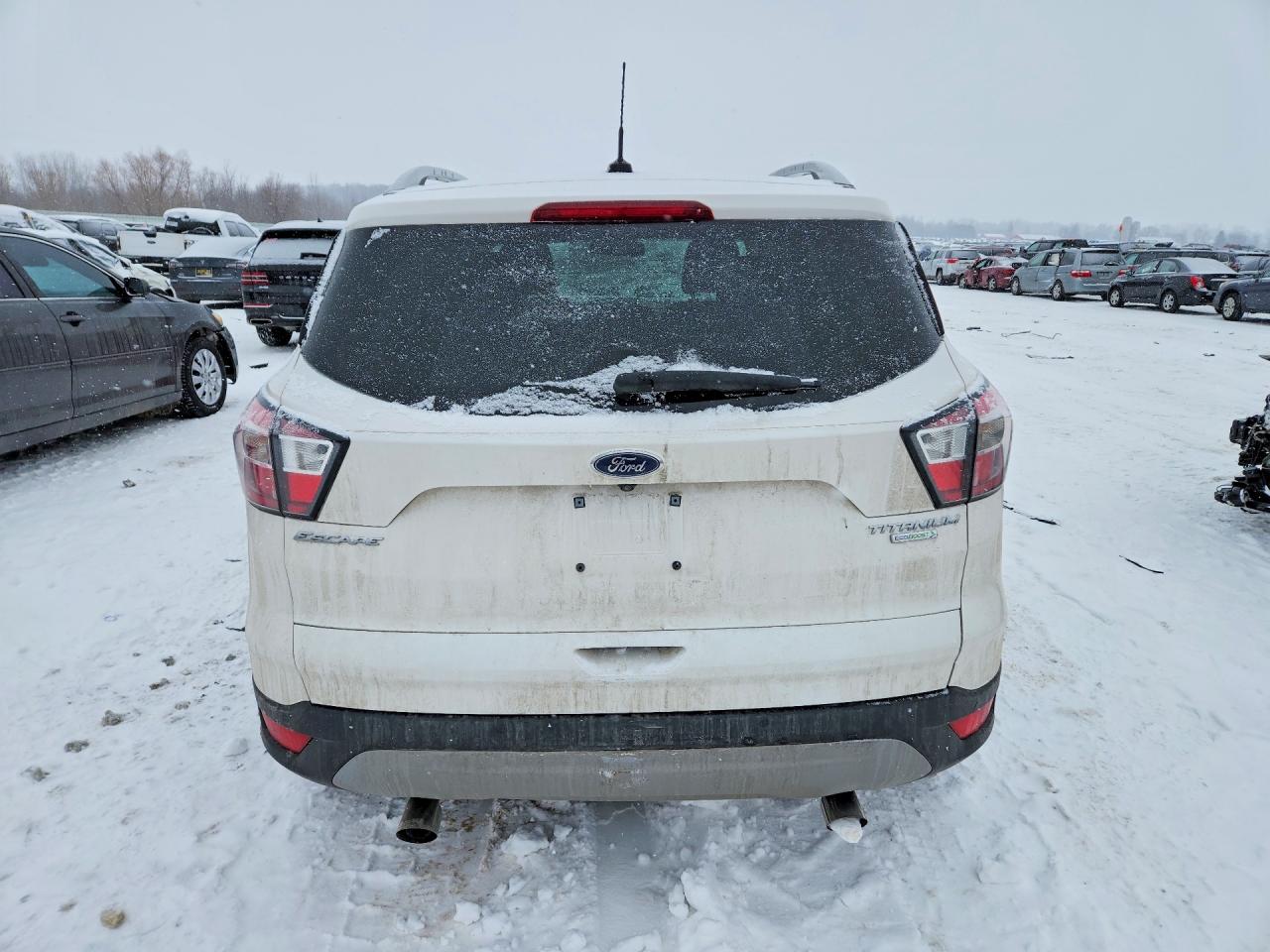 2017 FORD ESCAPE TITANIUM photo 11