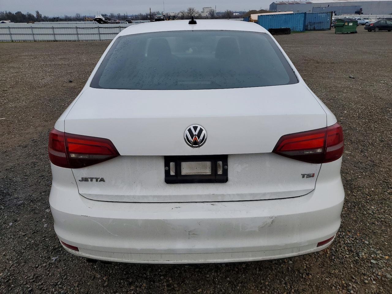 2016 VOLKSWAGEN JETTA S photo 6