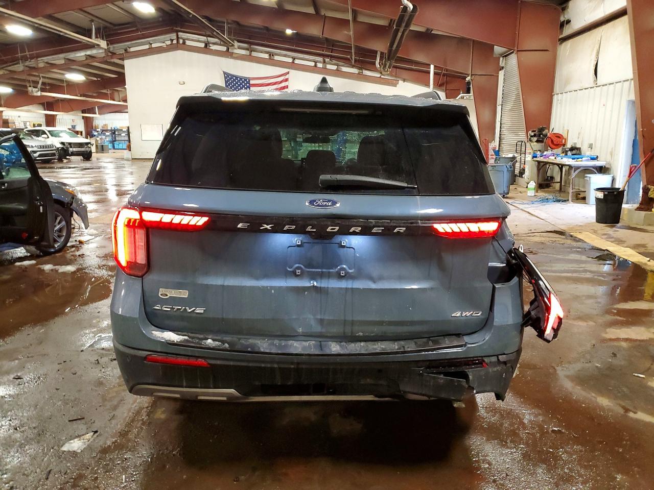 2025 FORD EXPLORER ACTIVE photo 11