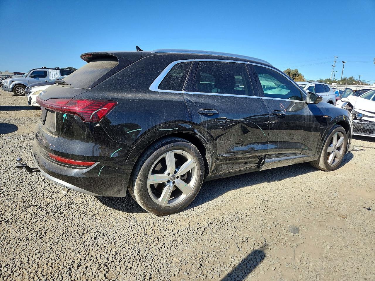 2019 AUDI E-TRON PREMIUM PLUS photo 5