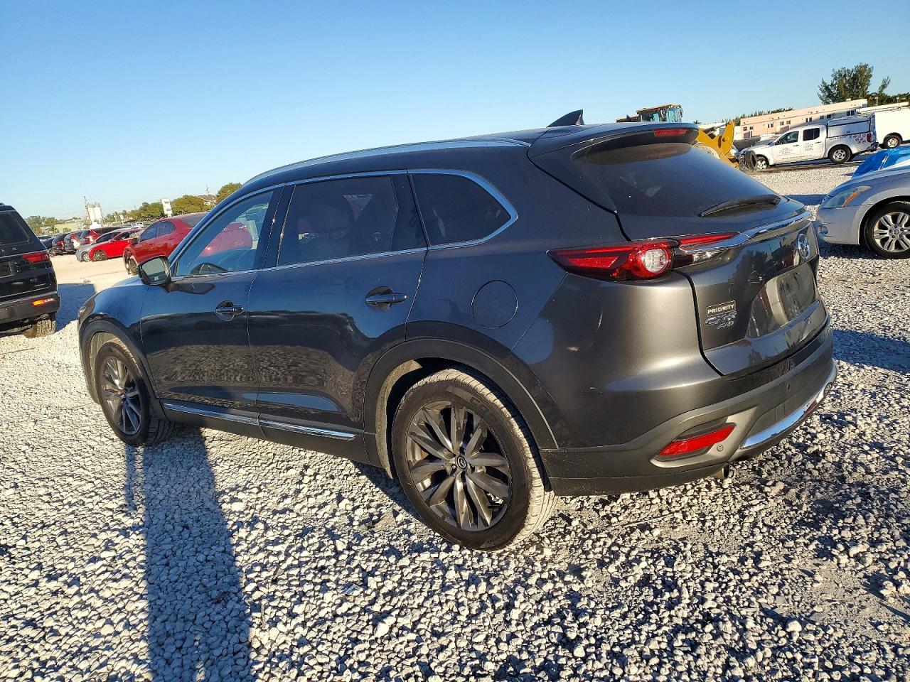 2017 MAZDA CX-9 GRAND TOURING photo 2
