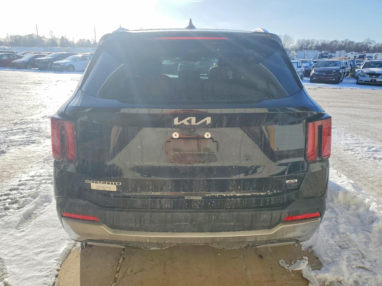 2024 KIA SORENTO S photo 6
