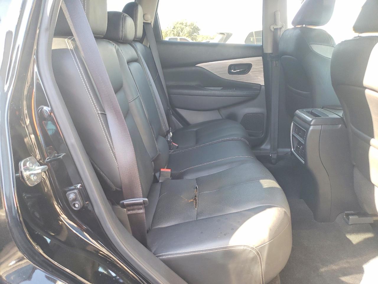 2017 NISSAN MURANO PLATINUM photo 11
