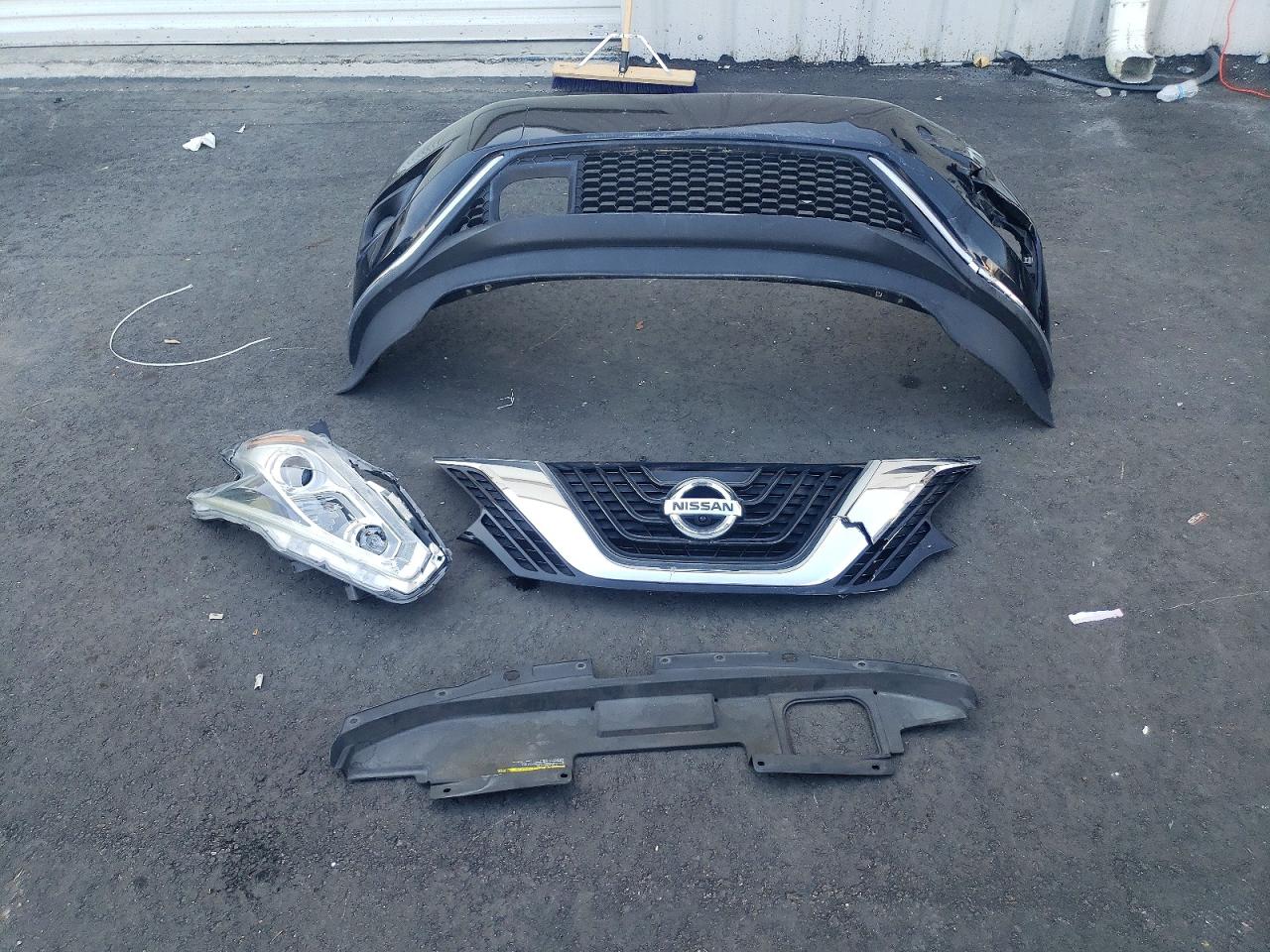 2017 NISSAN MURANO PLATINUM photo 13