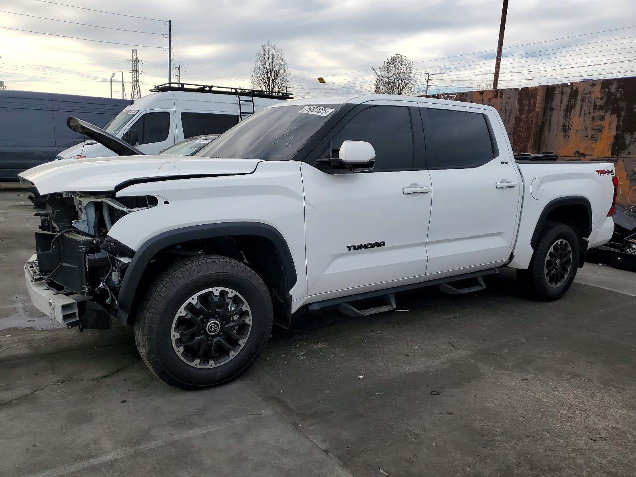 2024 TOYOTA TUNDRA