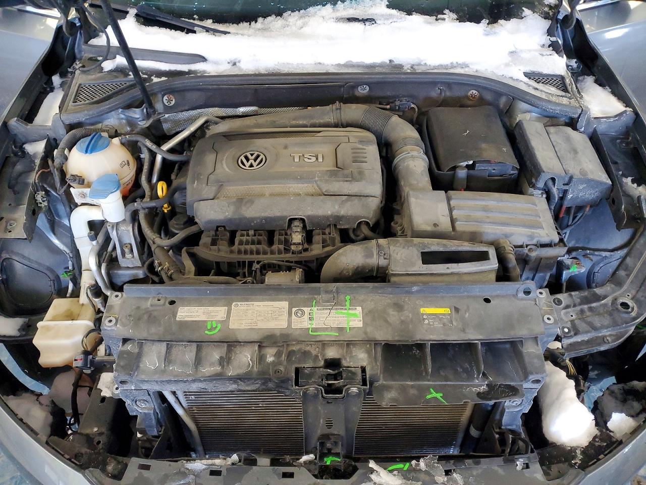 2015 VOLKSWAGEN PASSAT S photo 21