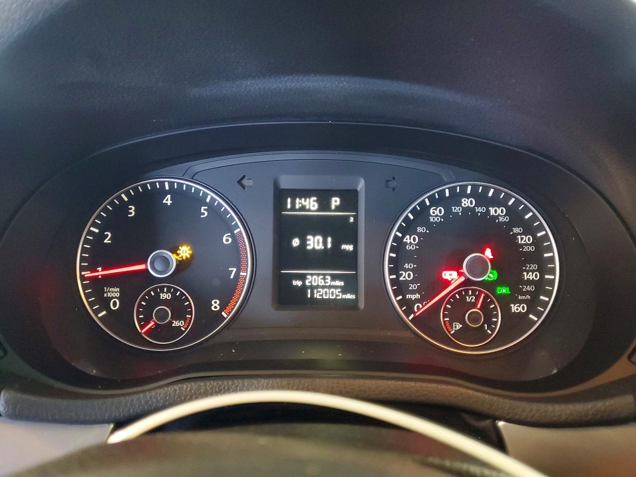 2015 VOLKSWAGEN PASSAT S photo 17