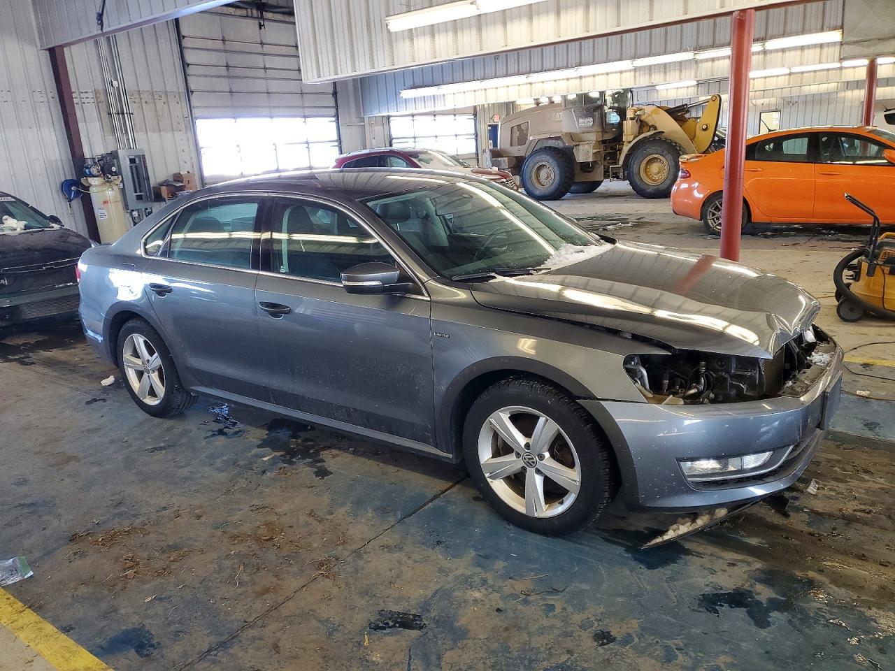 2015 VOLKSWAGEN PASSAT S photo 7