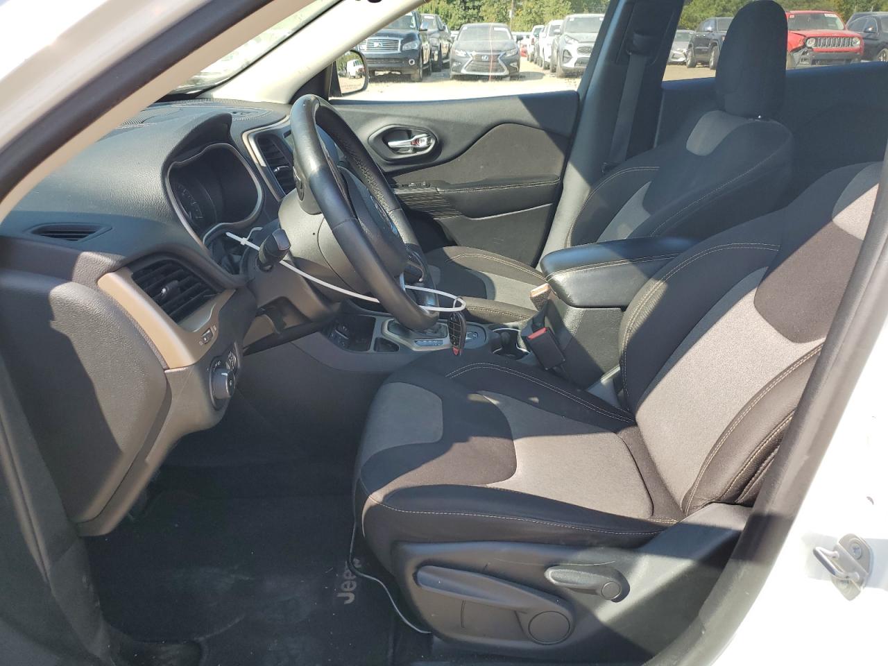 2014 JEEP CHEROKEE LATITUDE photo 7