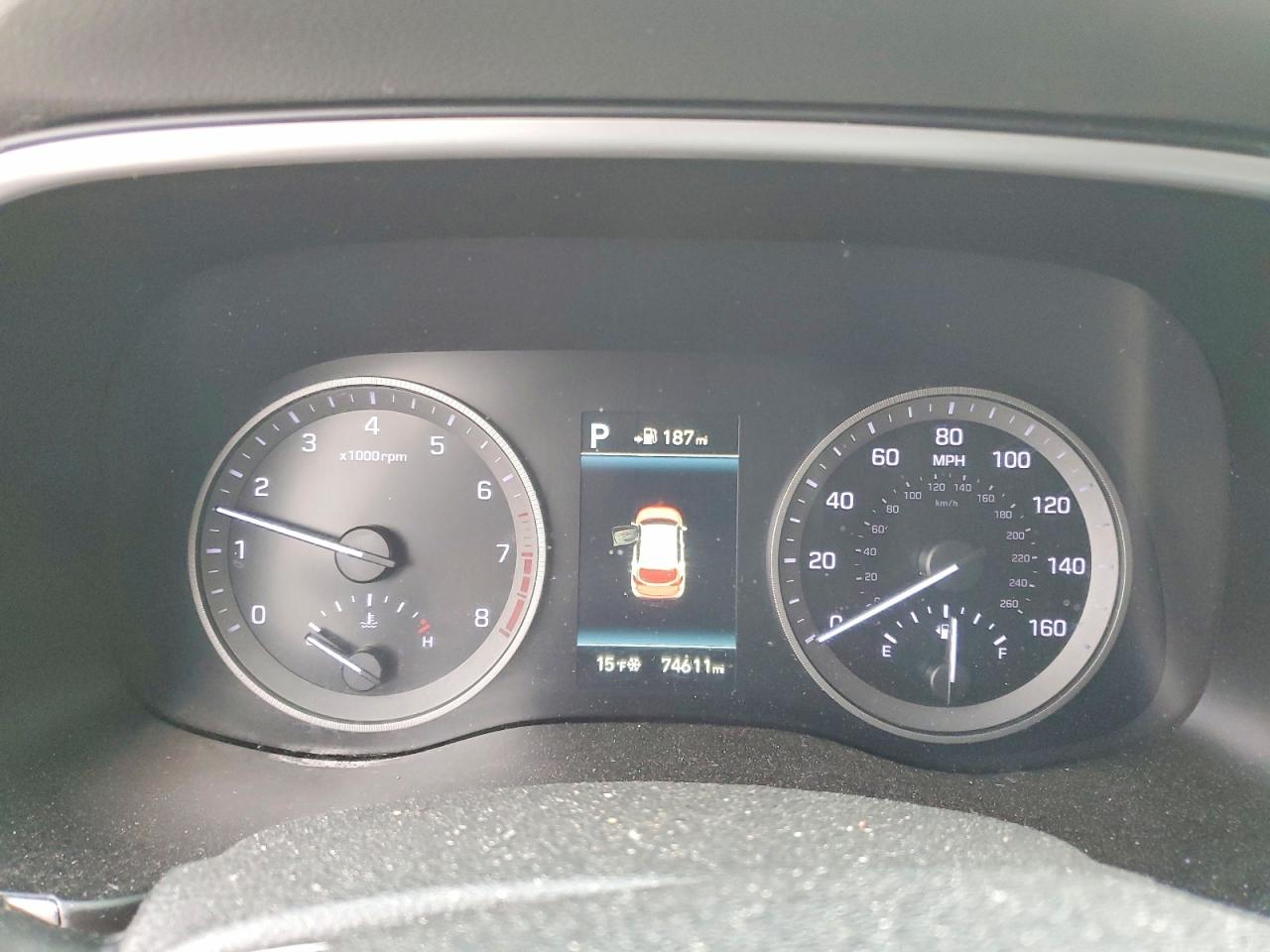 2020 HYUNDAI TUCSON photo 9