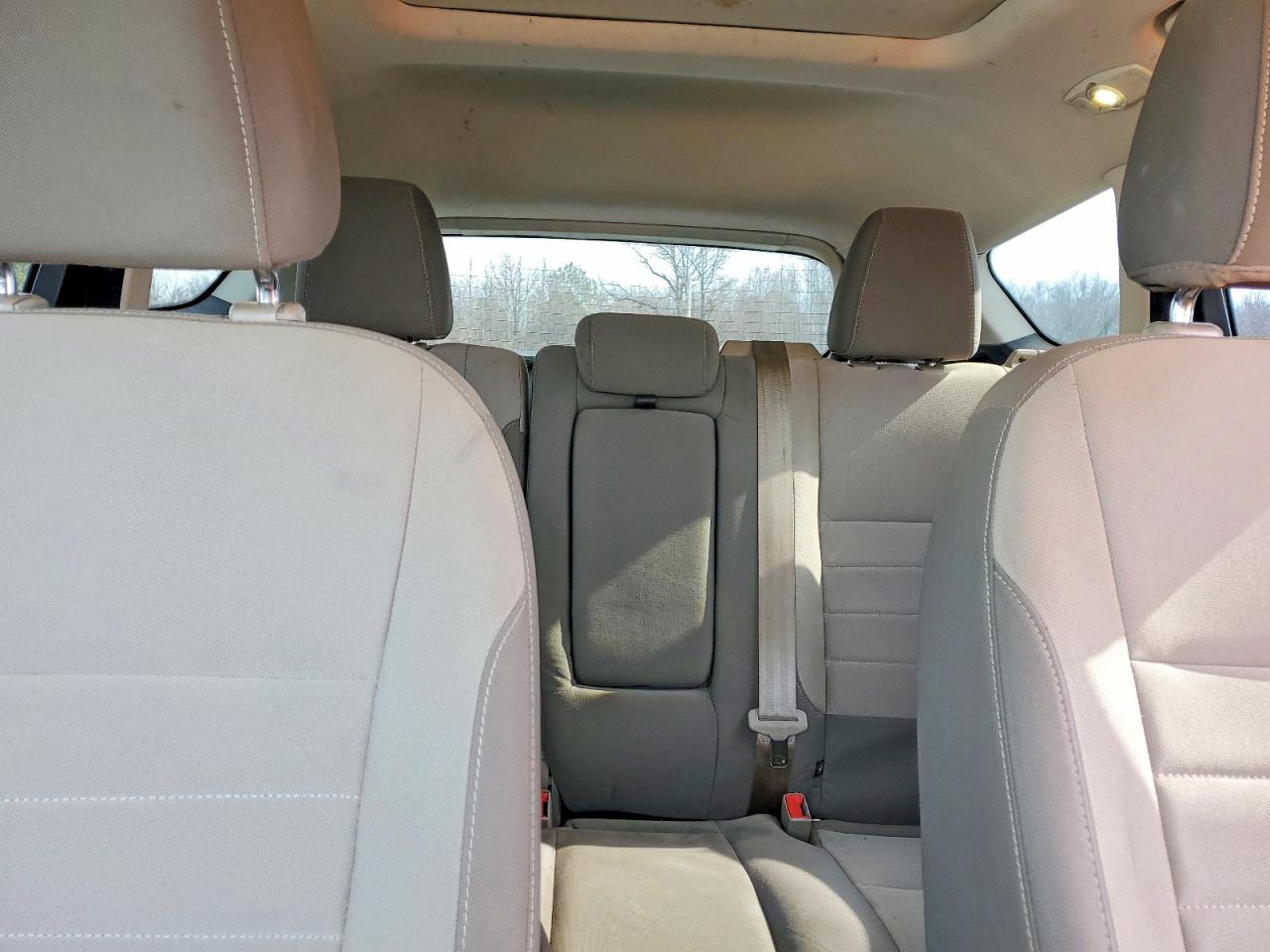 2016 FORD ESCAPE SE photo 10