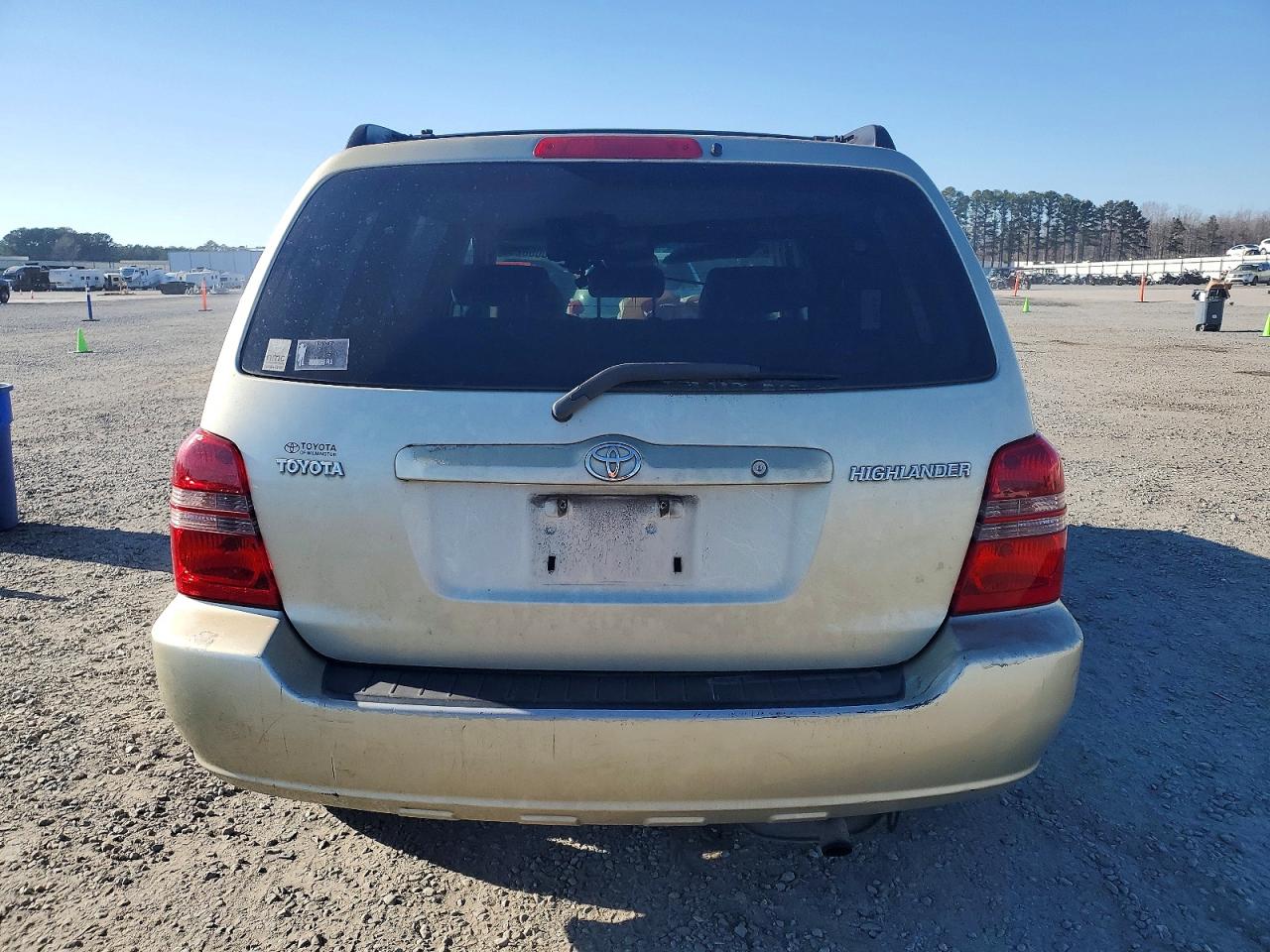 2003 TOYOTA HIGHLANDER photo 6