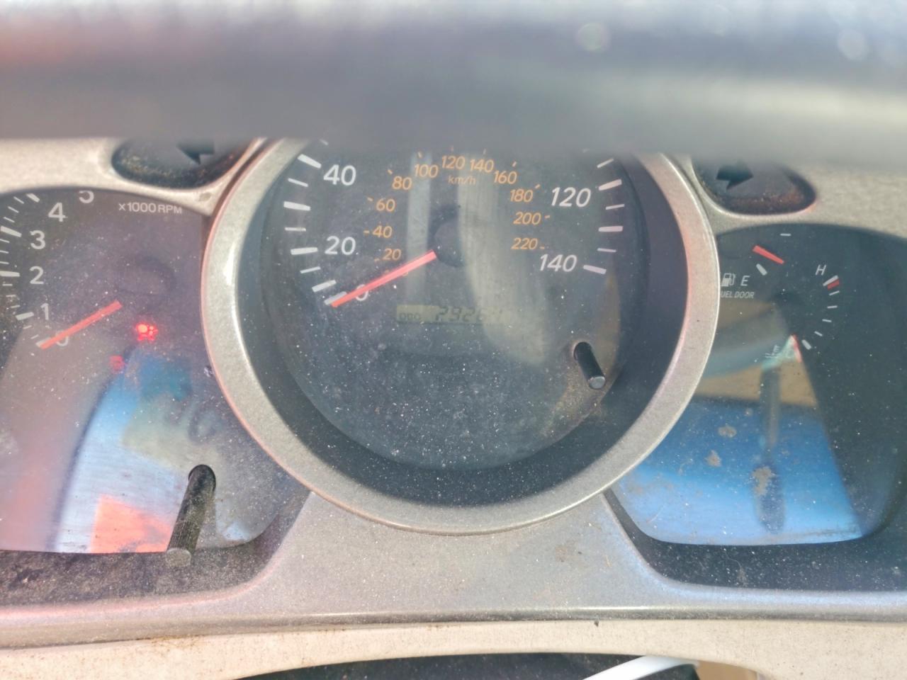 2003 TOYOTA HIGHLANDER photo 9