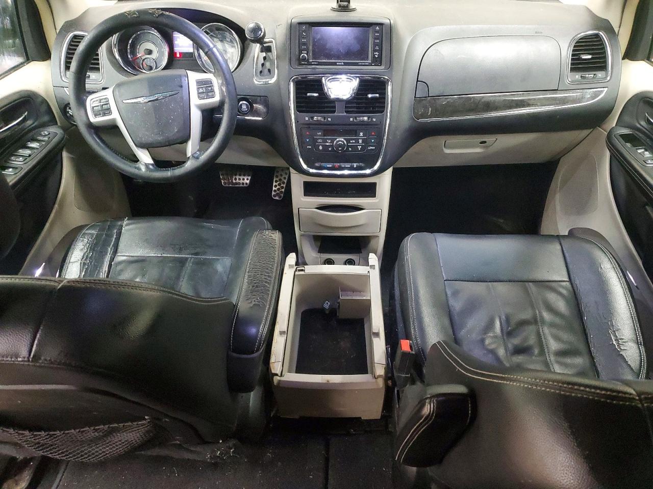 2015 CHRYSLER TOWN & COUNTRY TOURING photo 22
