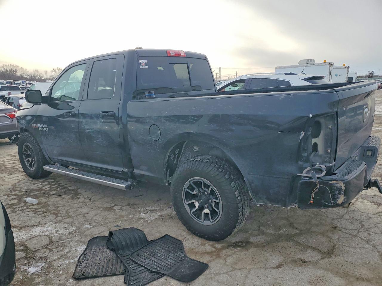 2015 RAM 1500 SPORT photo 2