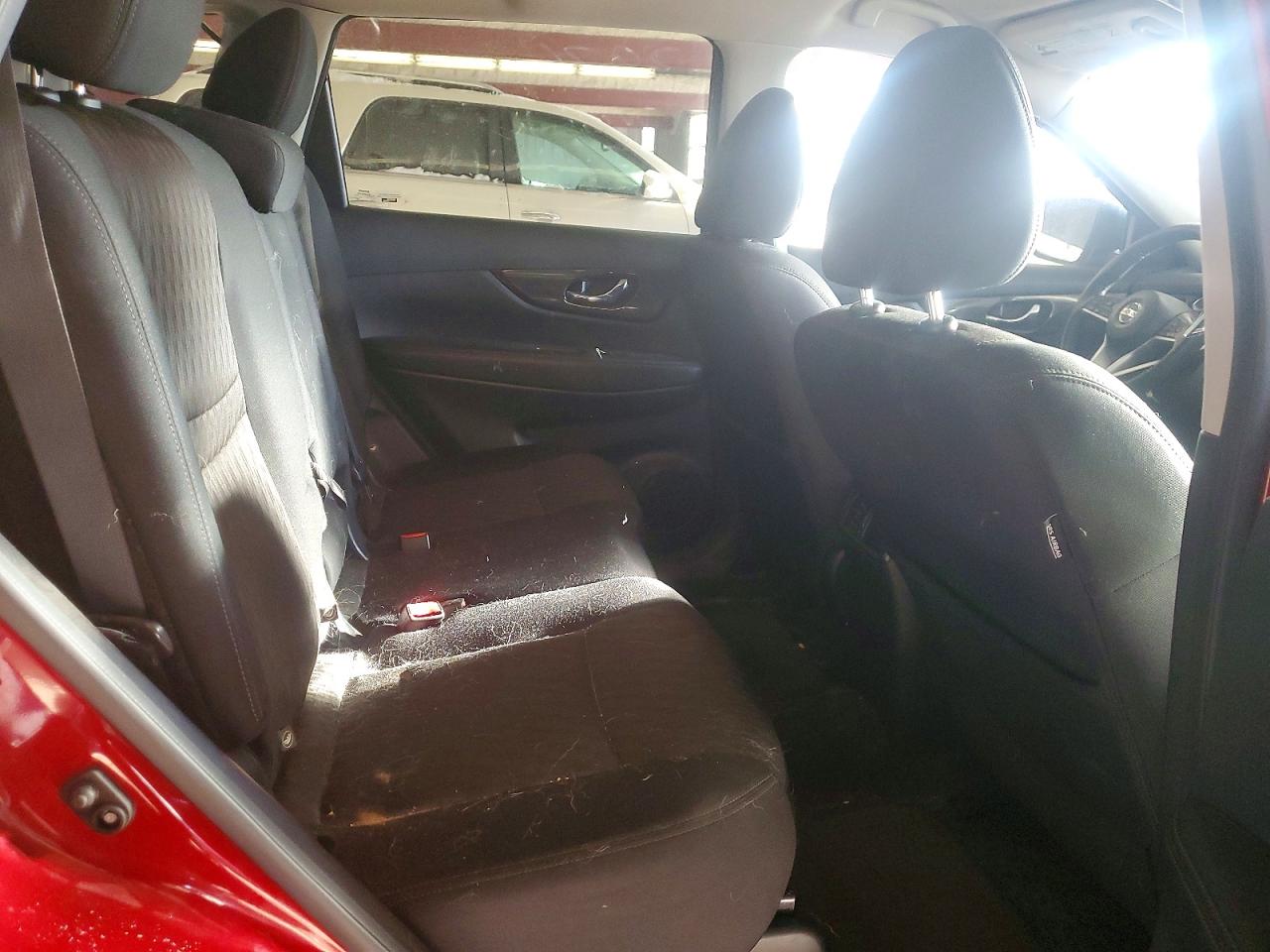2018 NISSAN ROGUE SV photo 21