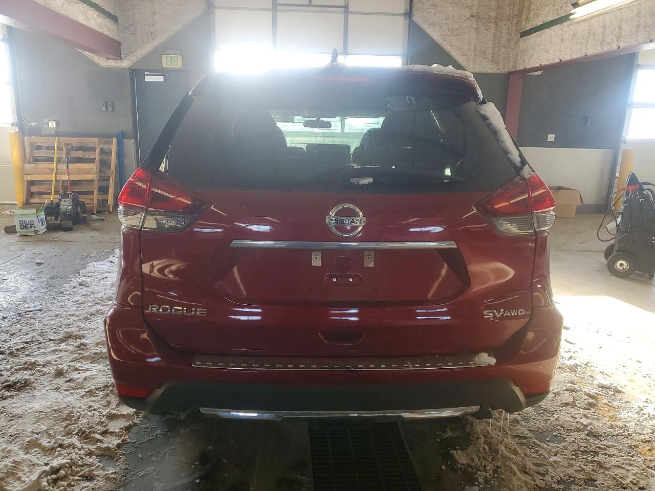 2018 NISSAN ROGUE SV photo 11
