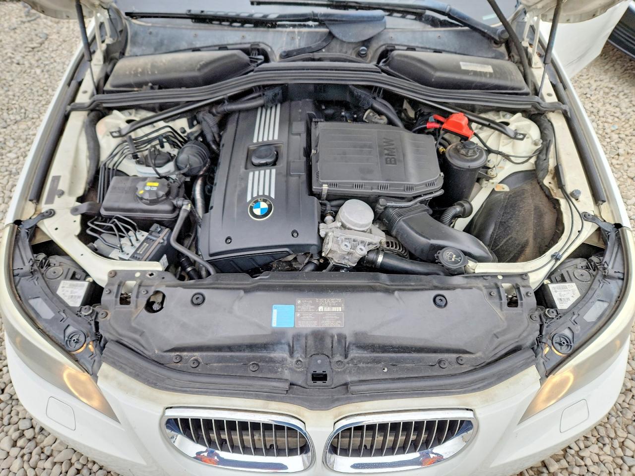 2010 BMW 535 XI photo 31